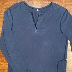 Lululemon men’s Henley prima soft cotton stretch